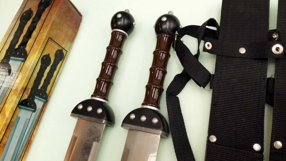 Тренировъчни Мечове Гладиус Гладиатор Maximus' Twin Gladius Комплект