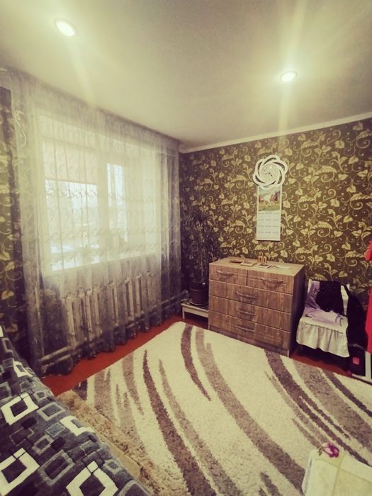 Продам 2 Ком квартиру в центре