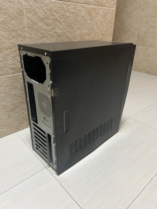 Компютърна кутия
