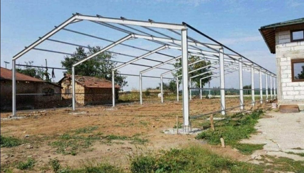 Vând structura metalica 10x8x4la prețul de 3800 euro Montata
