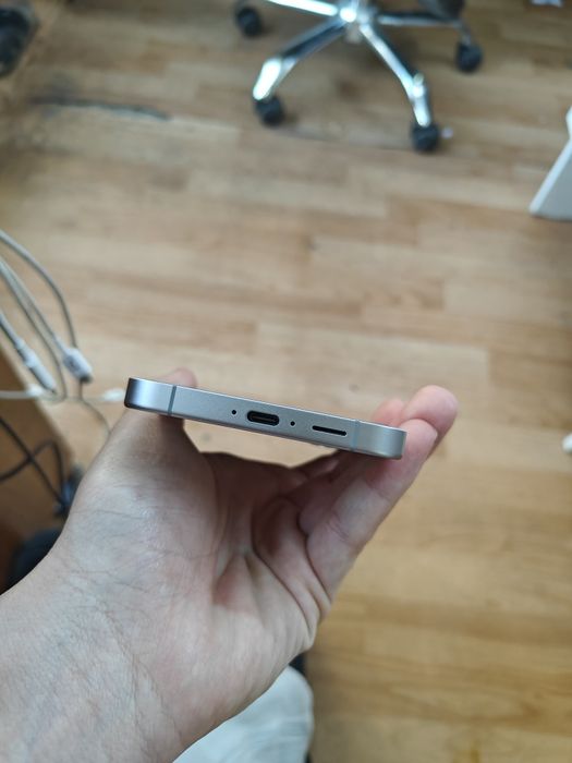 Samsung s24fe 128гб продам