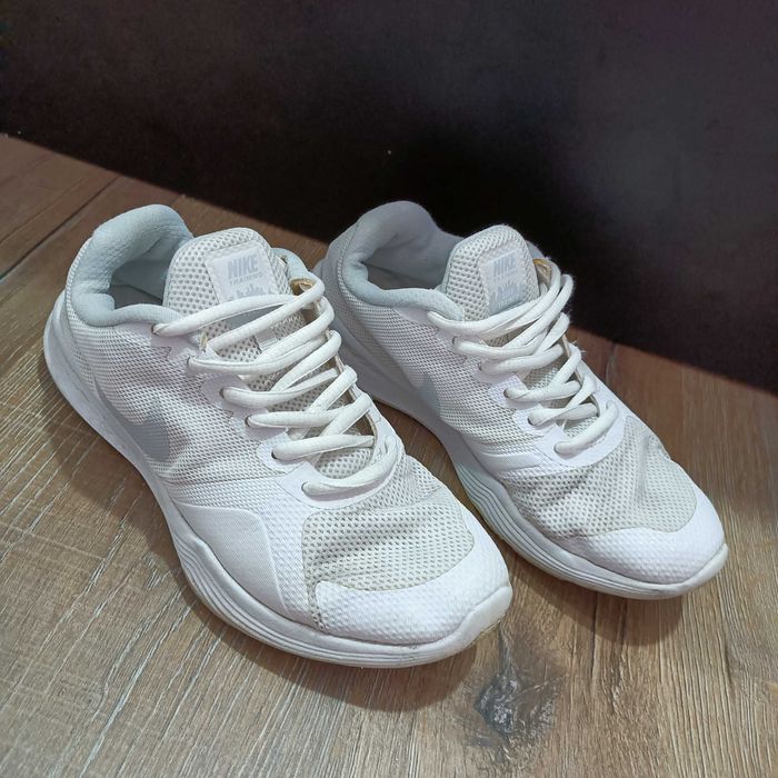 Спортни дамски обувки Адидас и Найк