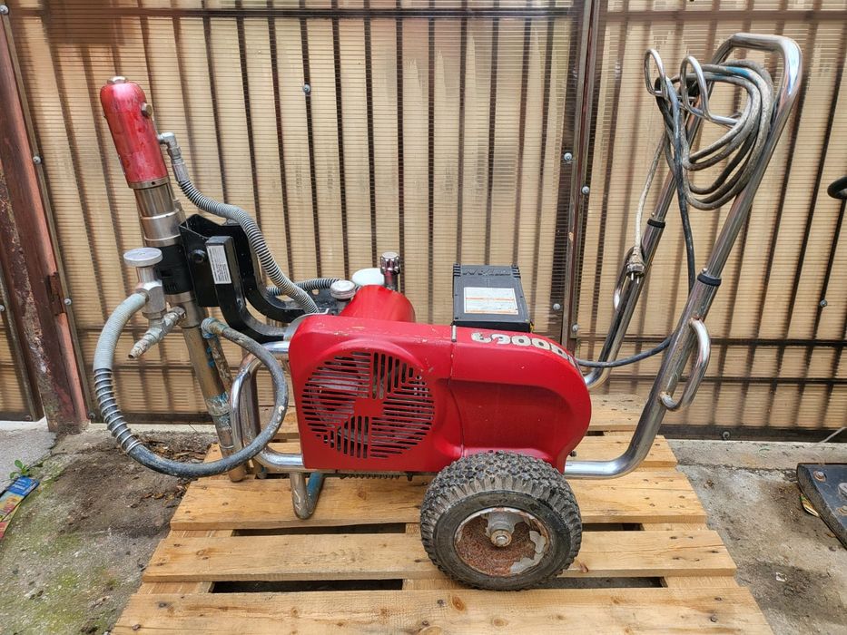 Pompa de gletuit , zugrăvit mixta Titan 6900 DI Plus