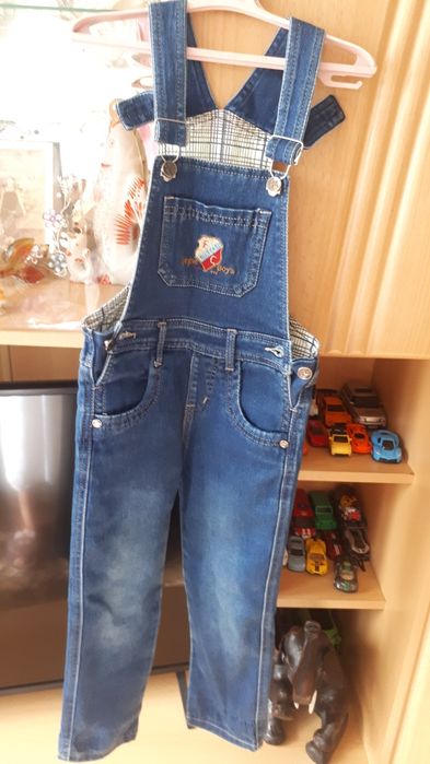 Джинсовый комбинезон для мальчика