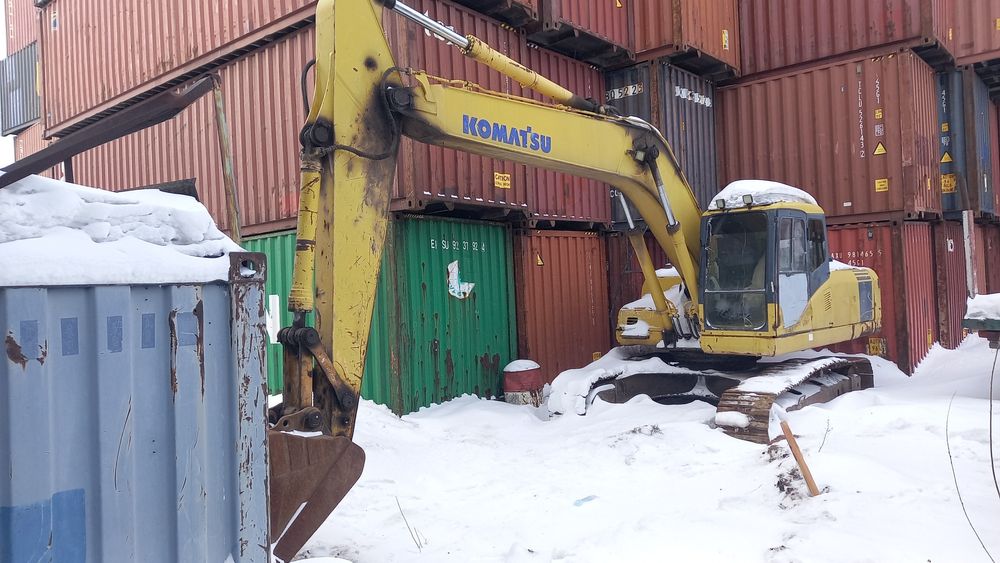 Экскаватор Komatsu
