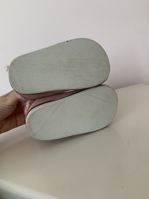 Cizme UGG mărimea 18