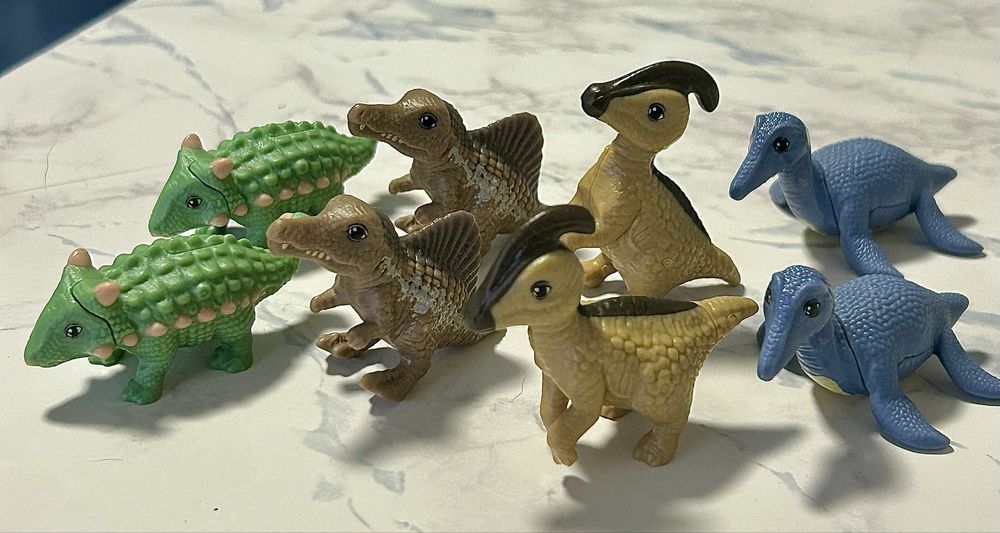 Играчки от яйца Kinder серия динозаври