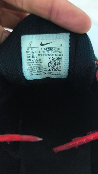 Nike TN Air Max Plus Drift 42.5 Black Red aproape noi