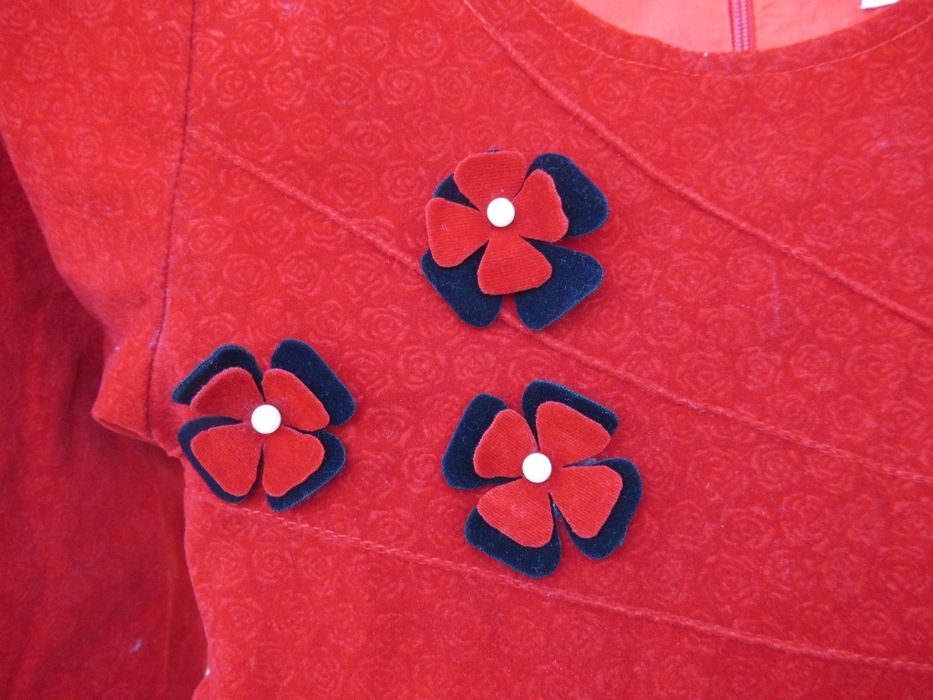 Страхотна детска рокля