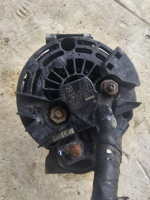 Alternator Mercedes sprinter Vito Van (W638) 2.2 CDI 102 CP cod: A0121542002