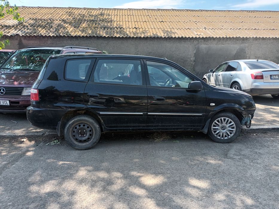 Dezmembrari Kia CARENS 2 (FJ) (2002-2006) 2.0 CRDi Motorina