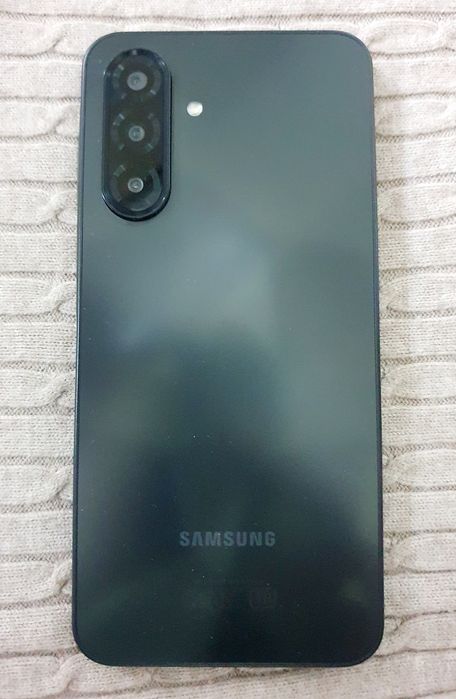 Samsung a17 black