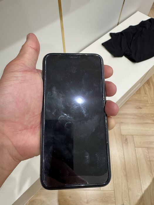 Продам Iphone 11 pro 64г