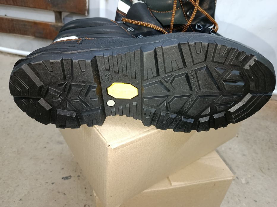 Спец обувь зимняя 43 р.