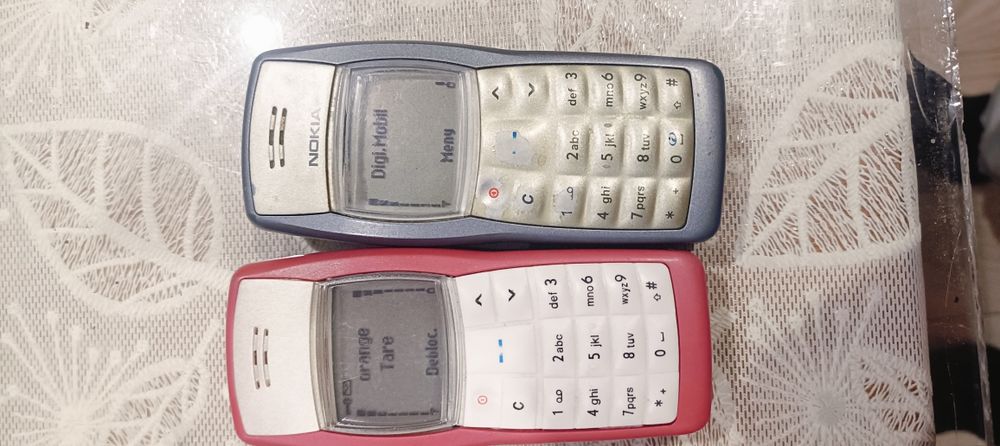 Nokia 1100 și 3410 și 3310