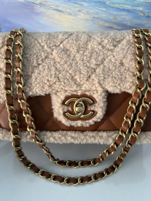 Дамска чанта – CHNL + подарък