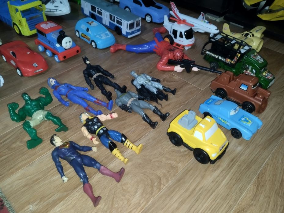 Игрушки для мальчика