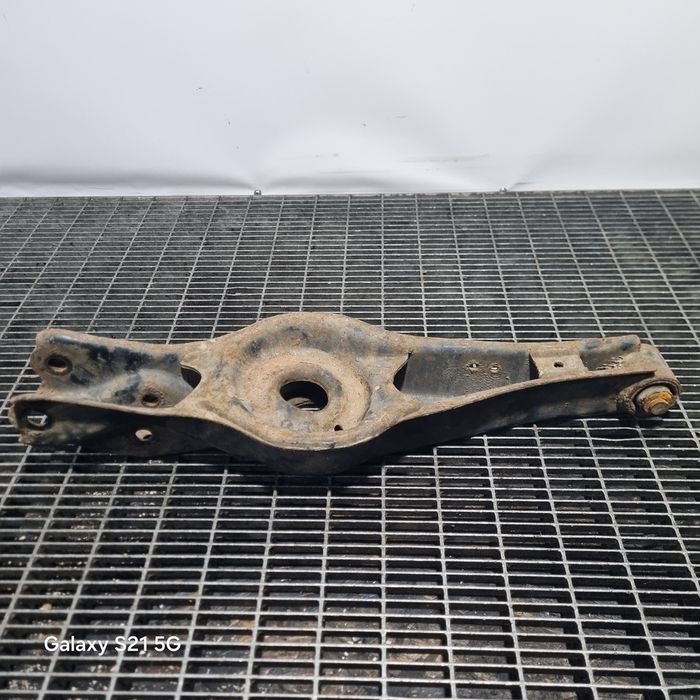 Преден десен носач Suzuki Grand Vitara 1.6 бензи