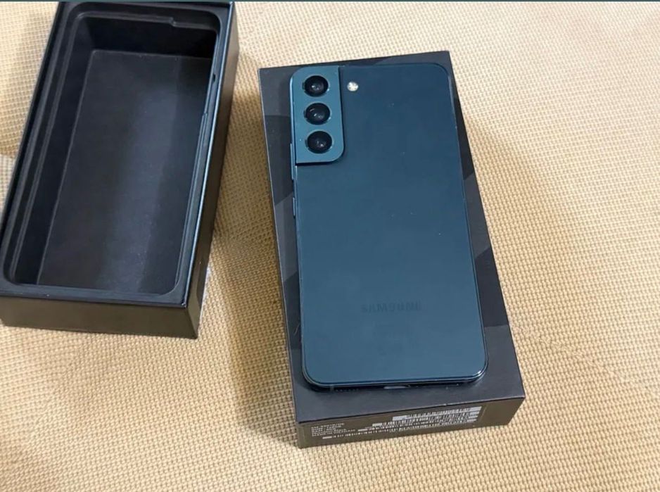 Samsung s22  verde