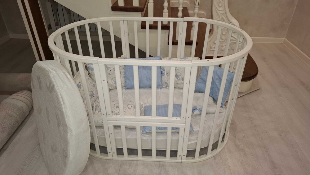 Продаётся детский манеж-кроватка