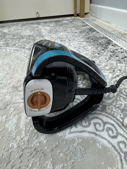 Утюг.     Фирма     Tefal    Б    /.  У