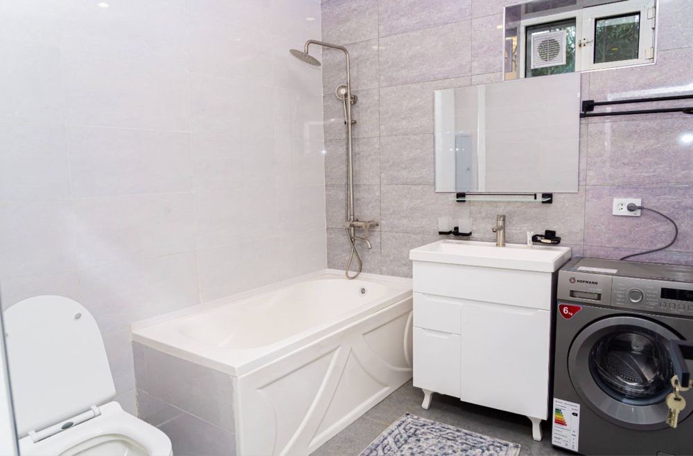 Эльбек Канадская школа Продается своя 3 комнатная каартира