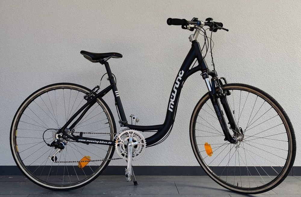 Bicicletă Müsing trekking 28” – Shimano – 24 viteze – SR Suntour