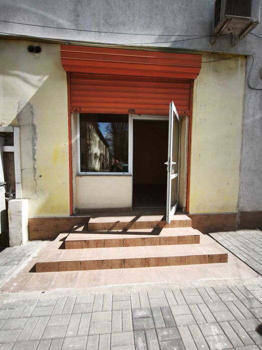 Дава се под наем Офис в Перник, Център - 16 кв.м за 248.88 € - Снимка #3