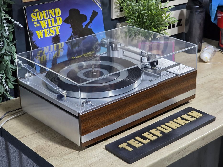 Pick-up TELEFUNKEN w-250,acusta stereo high-fidelity,  vintage impecabil,  full automatic ,shure m75mb