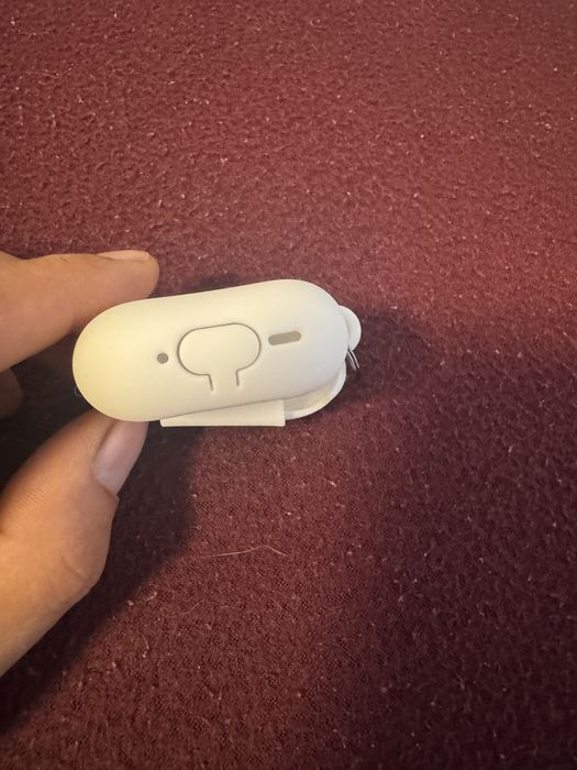 Husa noua airpods 4  culoare alba