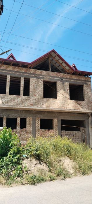 Ustalar hizmati g'ish uramiz uy ko'taramiz tom yopamiz