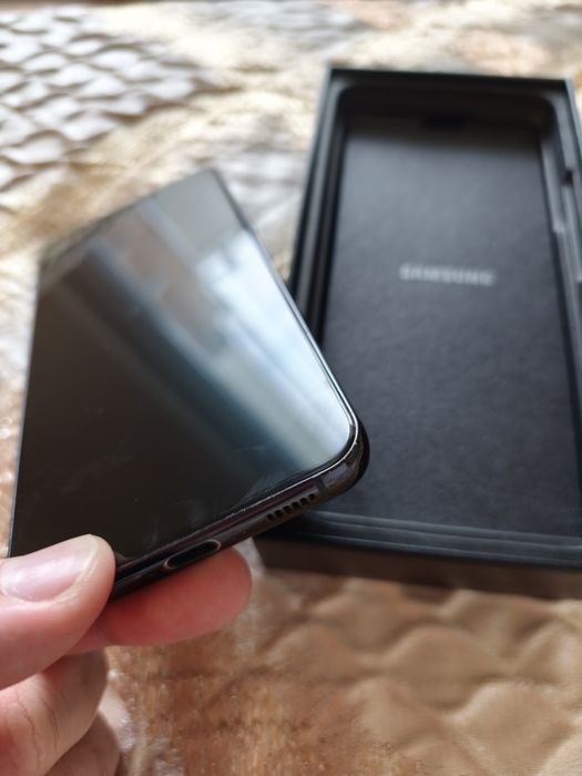 Samsung Galaxy S22 5G Dual SIM, 8GB RAM, 256GB - Phantom Black