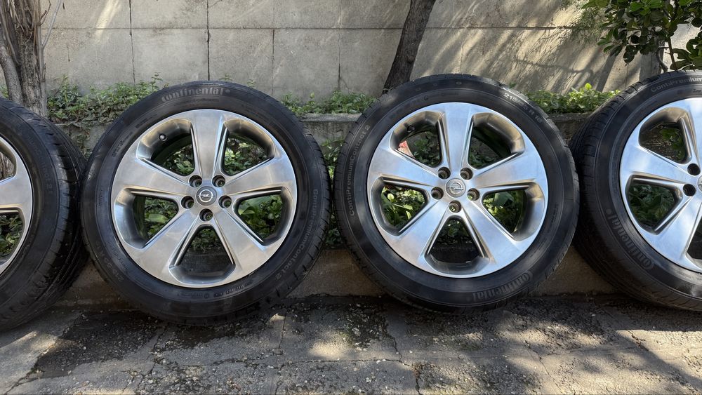 Джанти с гуми и датчици за опел 5х105 18”