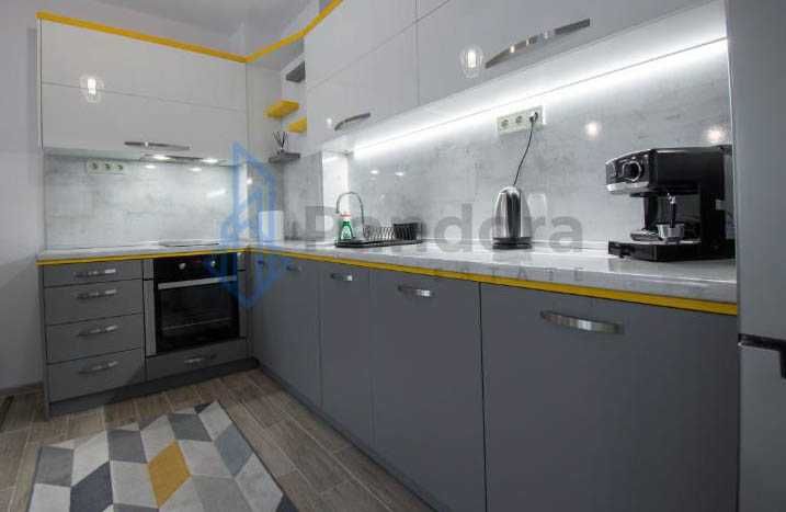 Дава се под наем Двустаен апартамент в София, Зона Б-18 - 76 кв.м за 475 € - Снимка #2