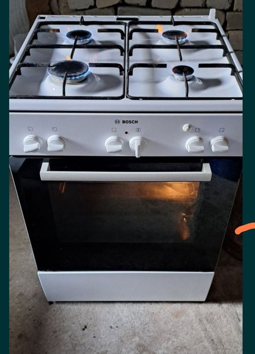 Срочно продается газ плита  Bosch
