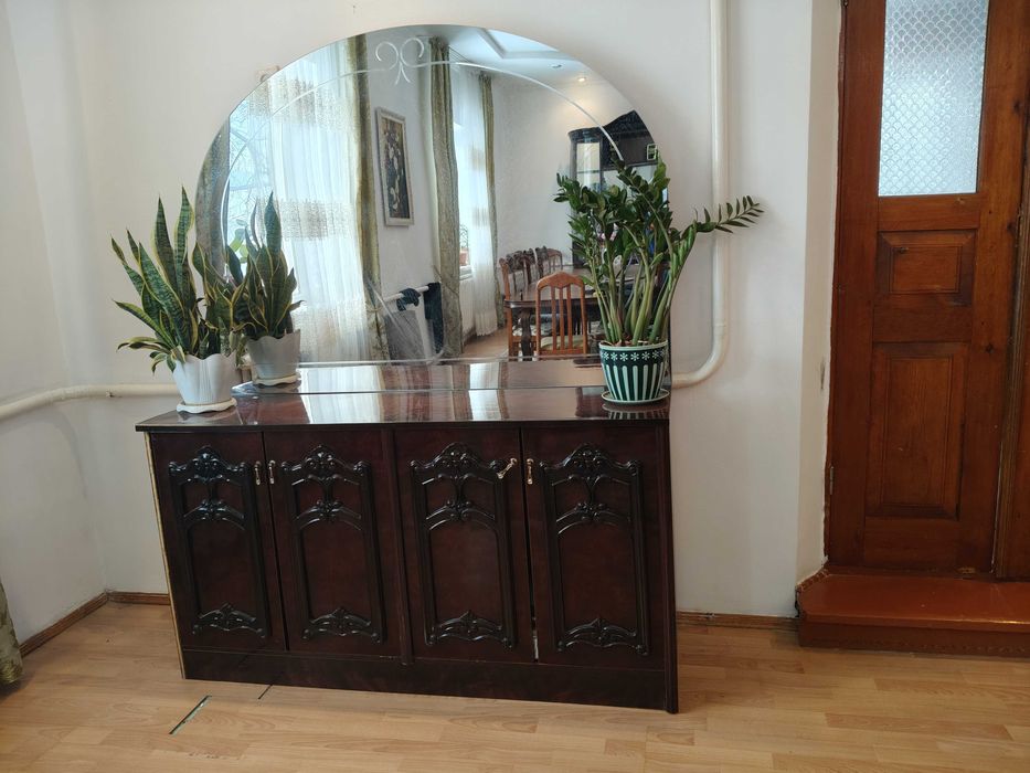 Шкаф мини горка с большим зеркалом