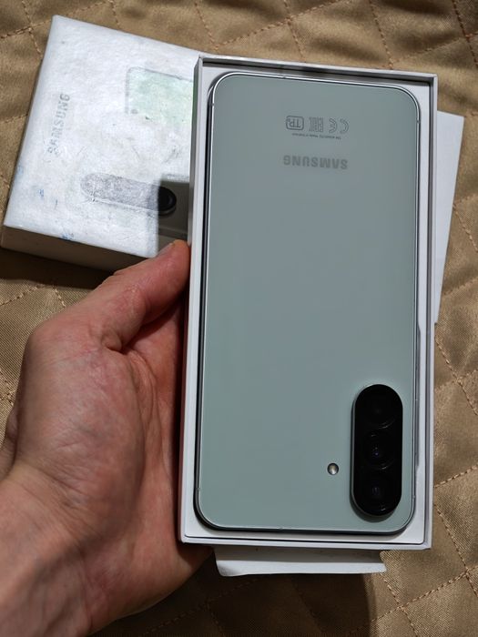 Samsung A56 128 gb Ram 8 5G EAC