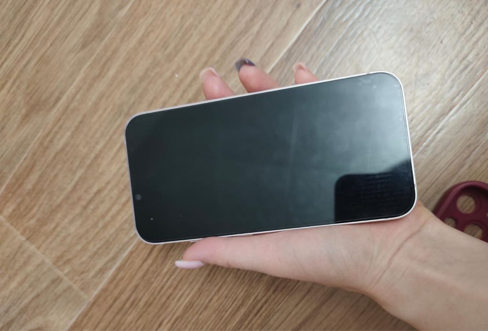 Айфон 13 на 256гб