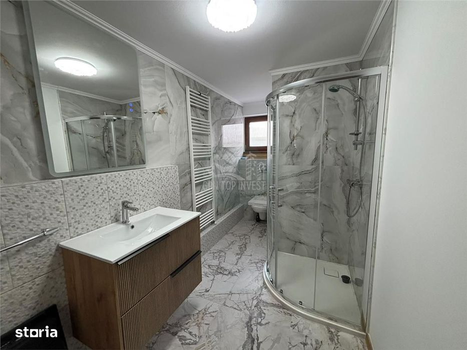 Casa 5 camere 4 bai 426 mp teren zona Arhitectilor
