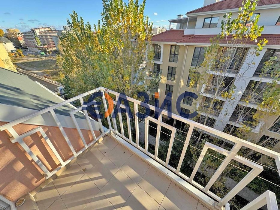 Продава се Двустаен апартамент в к.к. Слънчев бряг - 57 кв.м за 1167 €/кв.м - Снимка #9