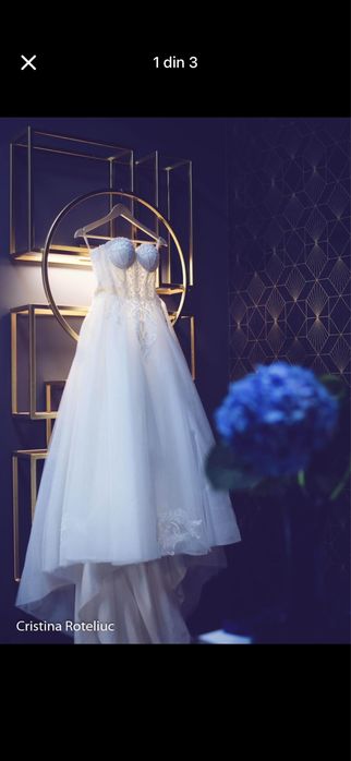Vand rochie de mireasa