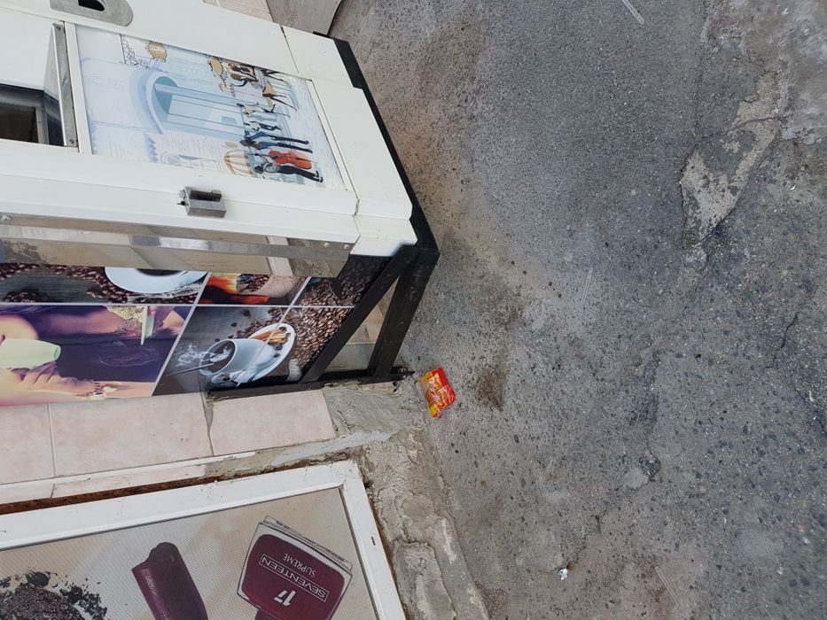 Стоика за стена.