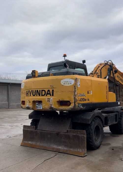 Hyundai 1400w-7a