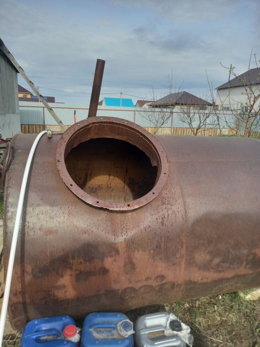Продам бочку под воду.