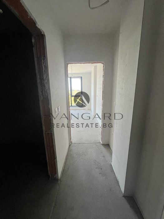 оф.21530 Тристаен апартамент / Кършияка