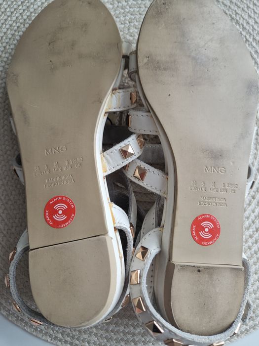 Sandale gladiator albe din piele naturală Mango, cu ținte, mărimea 36