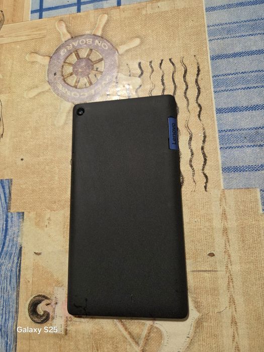 таблет Lenovo Tab3 7