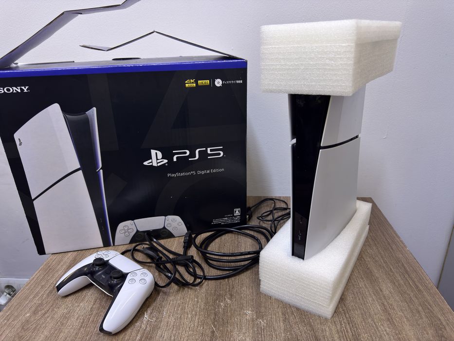PlayStation 5 slim digital edition 1tb