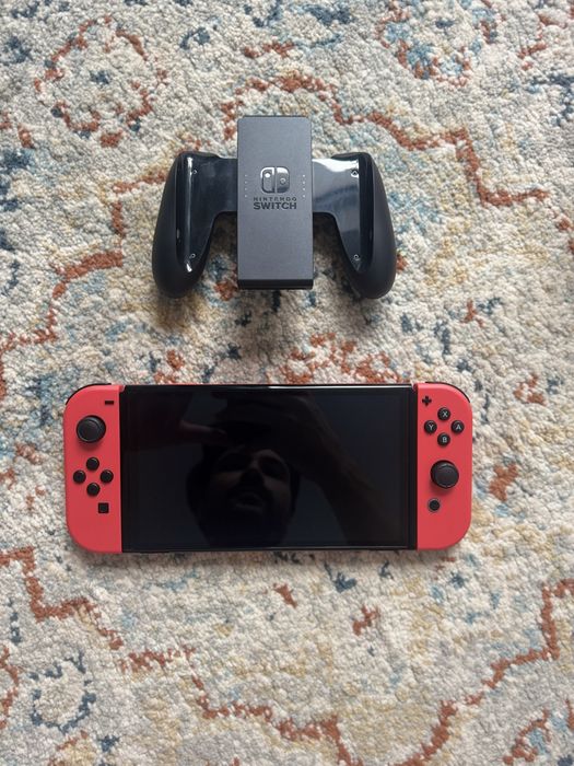 Nitendo switch Oled Mario Edition nou schimb/vand