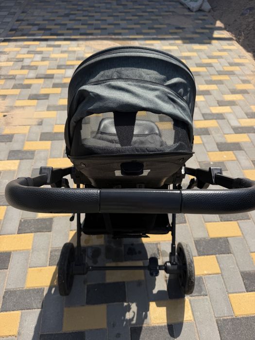 Продам коляску ining baby